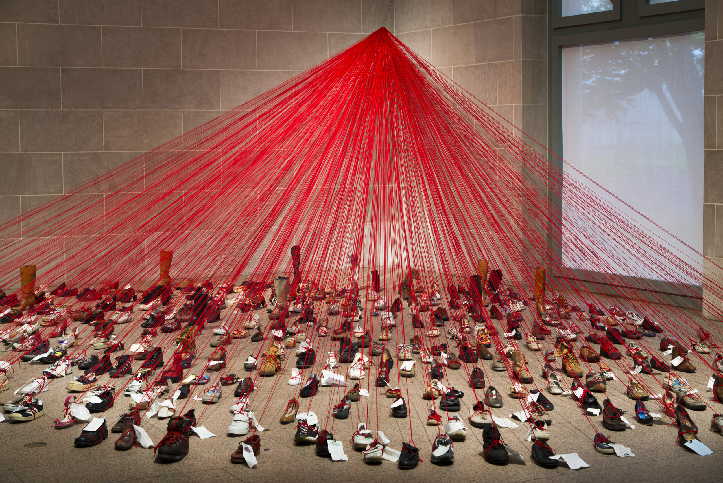 CHIHARU SHIOTA–塩田千春